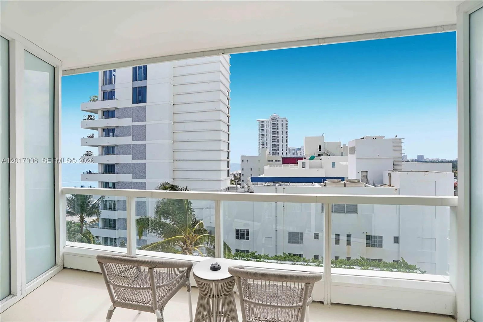 Foto de propiedad en 4391 Collins Avenue 916, Miami Beach, FL 33140 Miami Beach con MLS# 