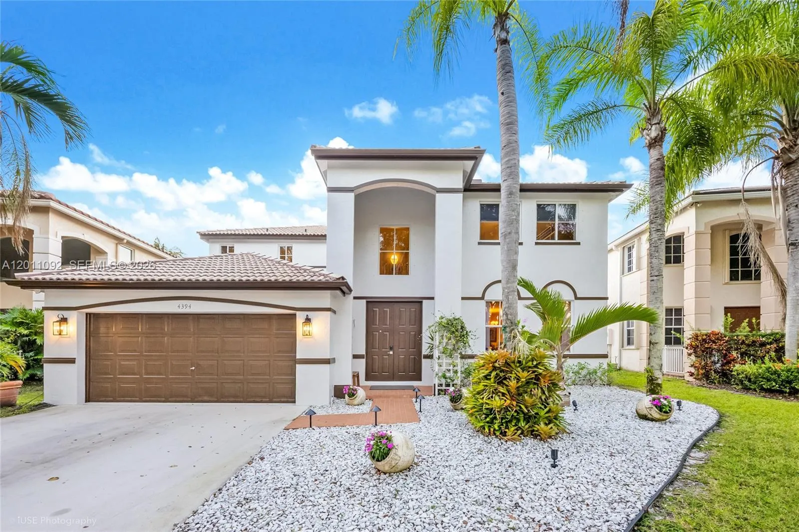 Foto de propiedad en 4394 Fox Ridge Drive, Weston, FL 33331 Weston con MLS# 