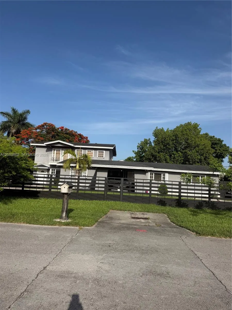 En Venta 440-442 SW 81st Avenue, Miami, FL 33144, Miami, FL 33144