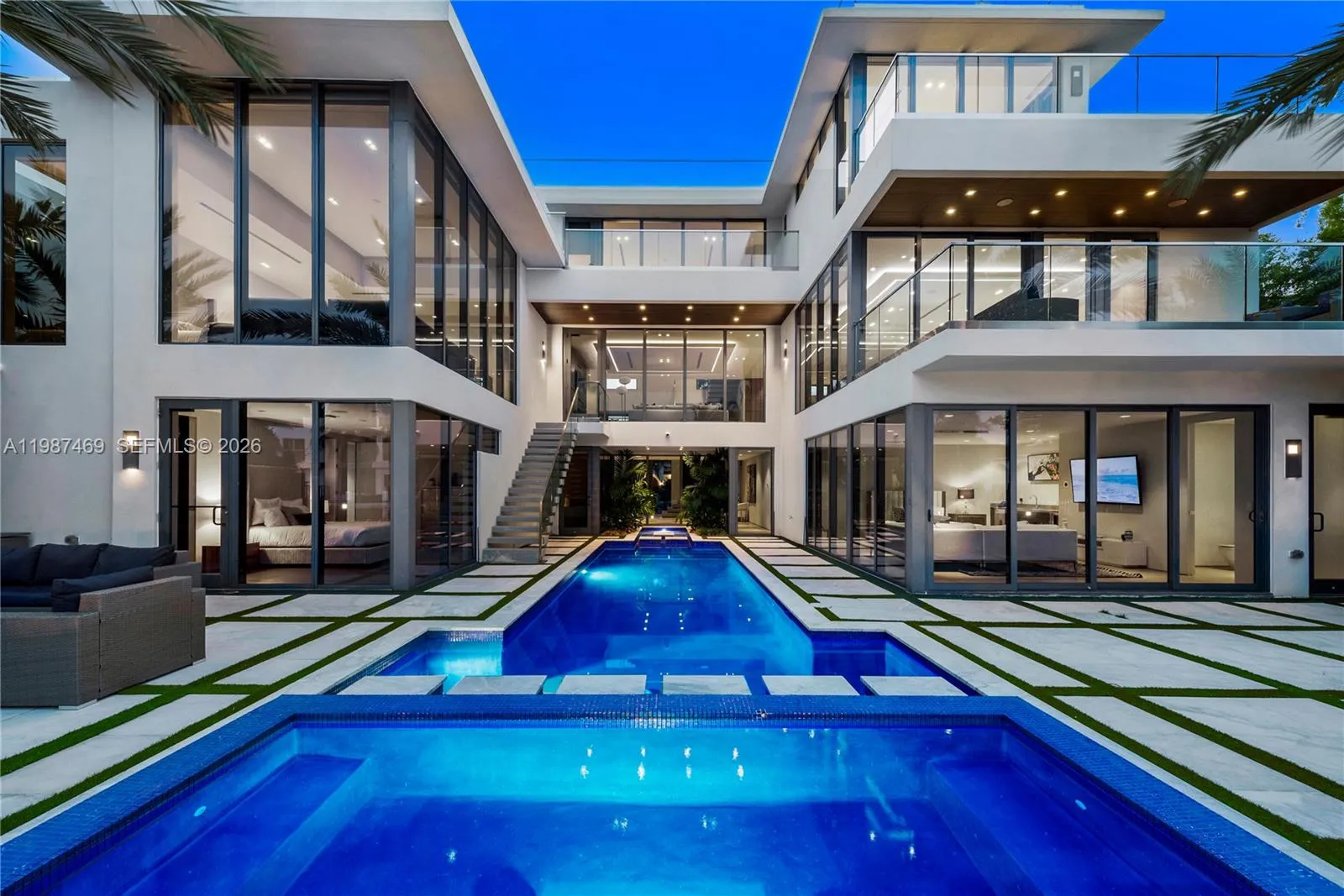 Foto de propiedad en 440 Mola Avenue, Fort Lauderdale, FL 33301 Fort Lauderdale con MLS# 