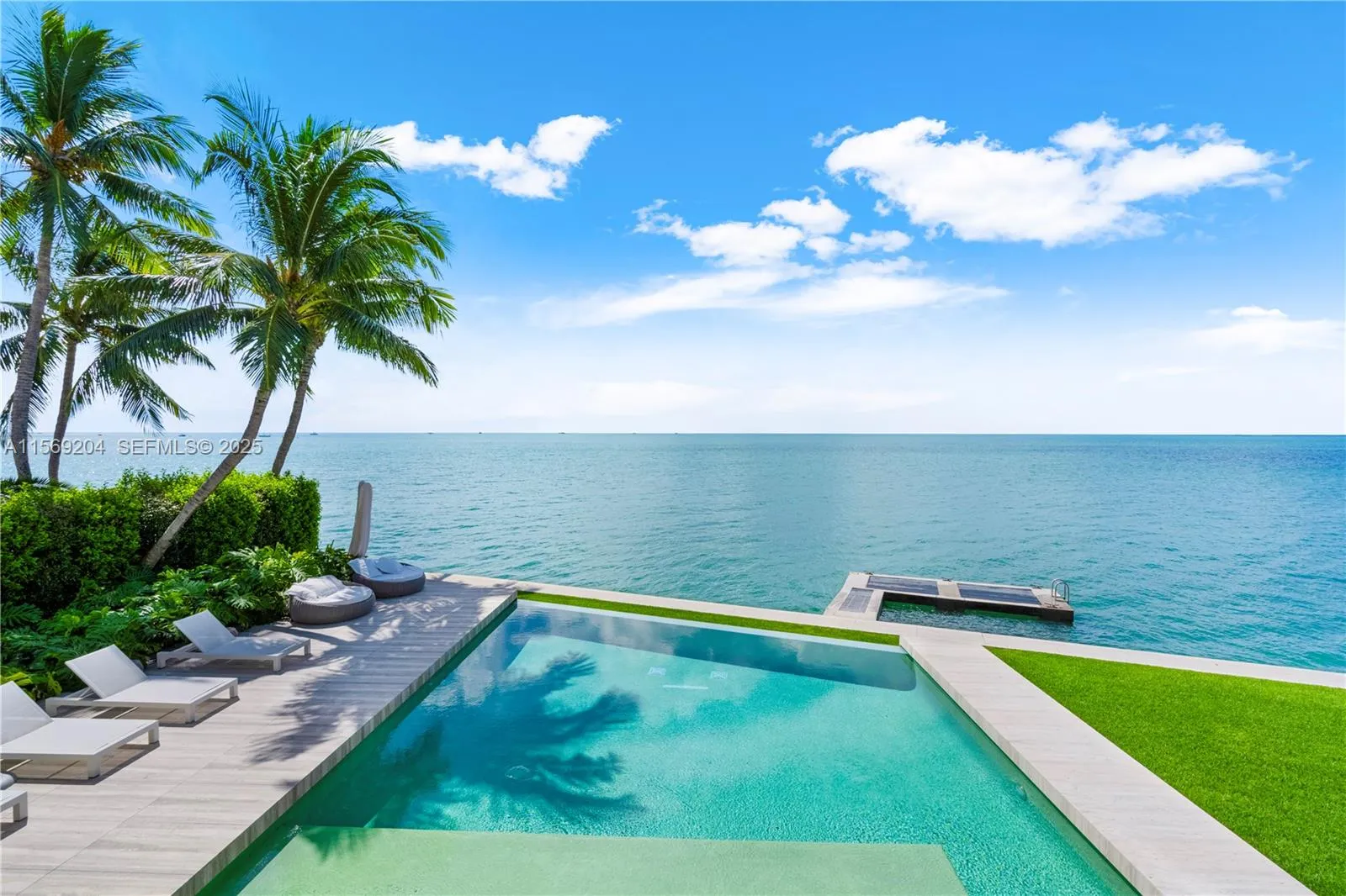 Foto de propiedad en 440 S Mashta Drive, Key Biscayne, FL 33149 Key Biscayne con MLS# 