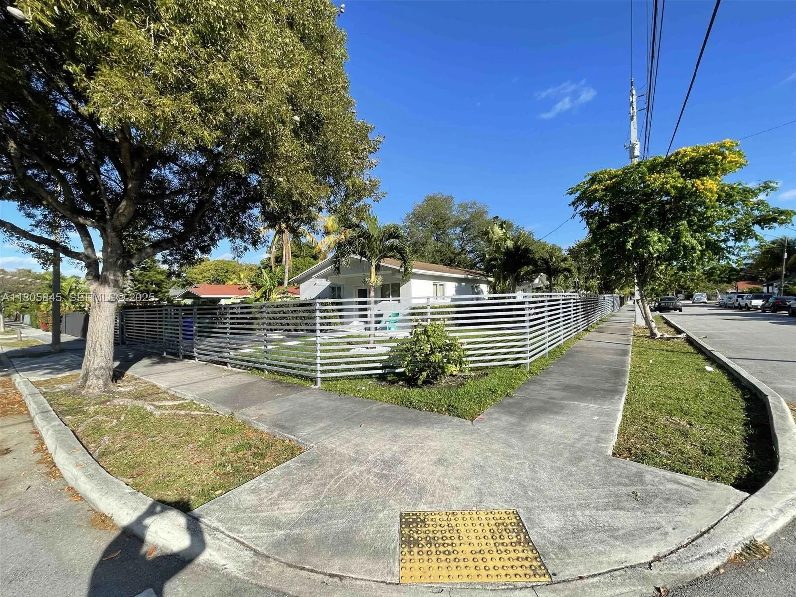 Vendido 4400 NW 1st Avenue, Miami, FL 33127, Miami, FL 33127