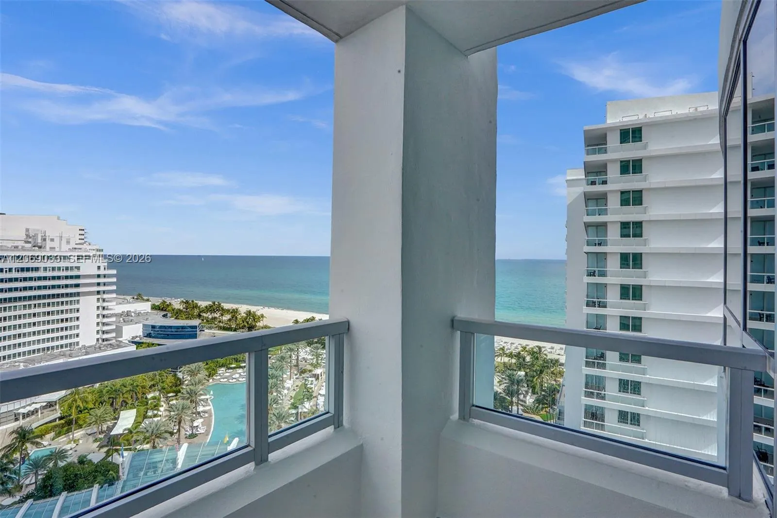 Foto de propiedad en 4401 Collins Avenue 1503, Miami Beach, FL 33140 Miami Beach con MLS# 