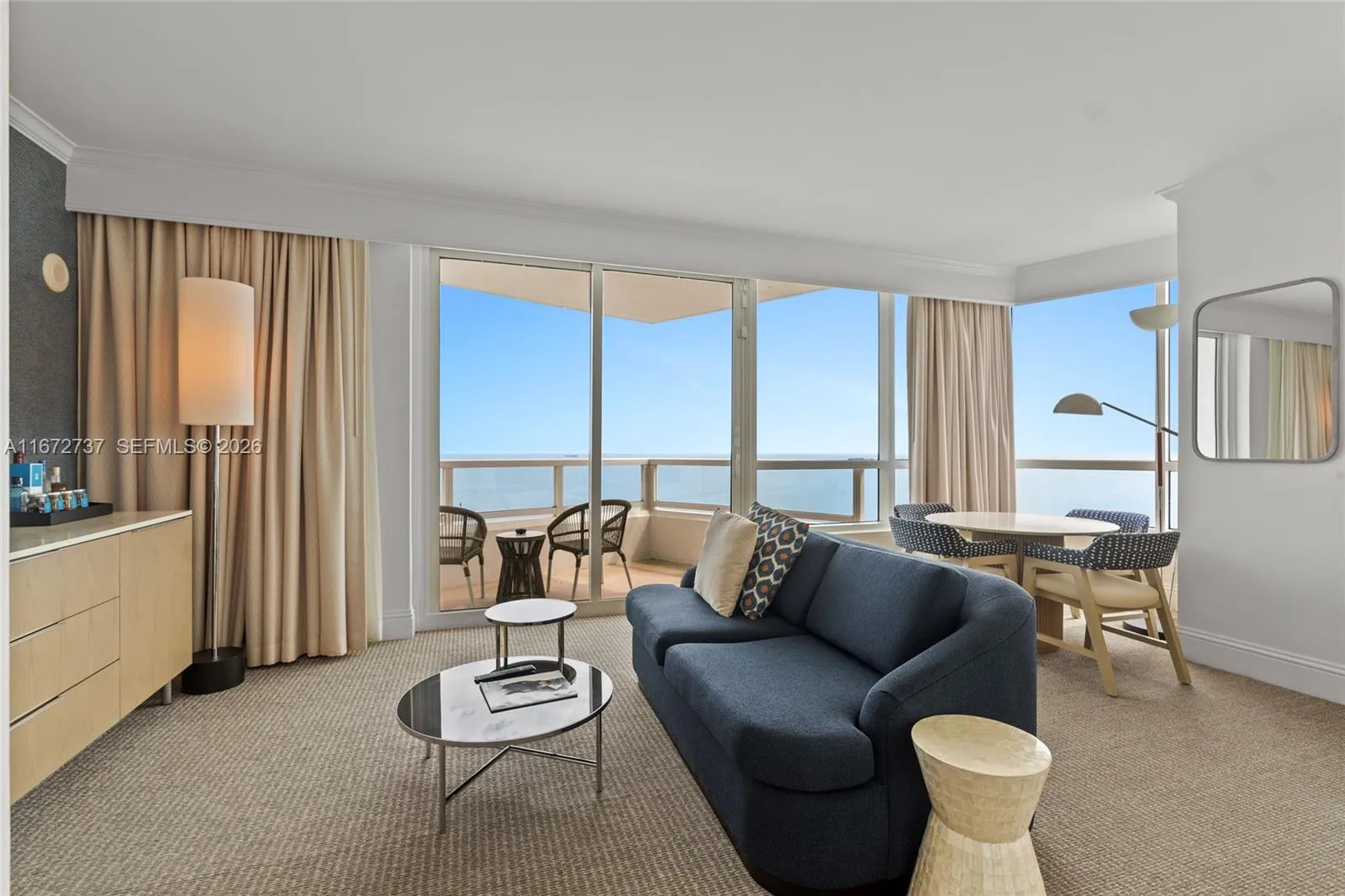 Foto de propiedad en 4401 Collins Avenue 3202/3204, Miami Beach, FL 33140 Miami Beach con MLS# 