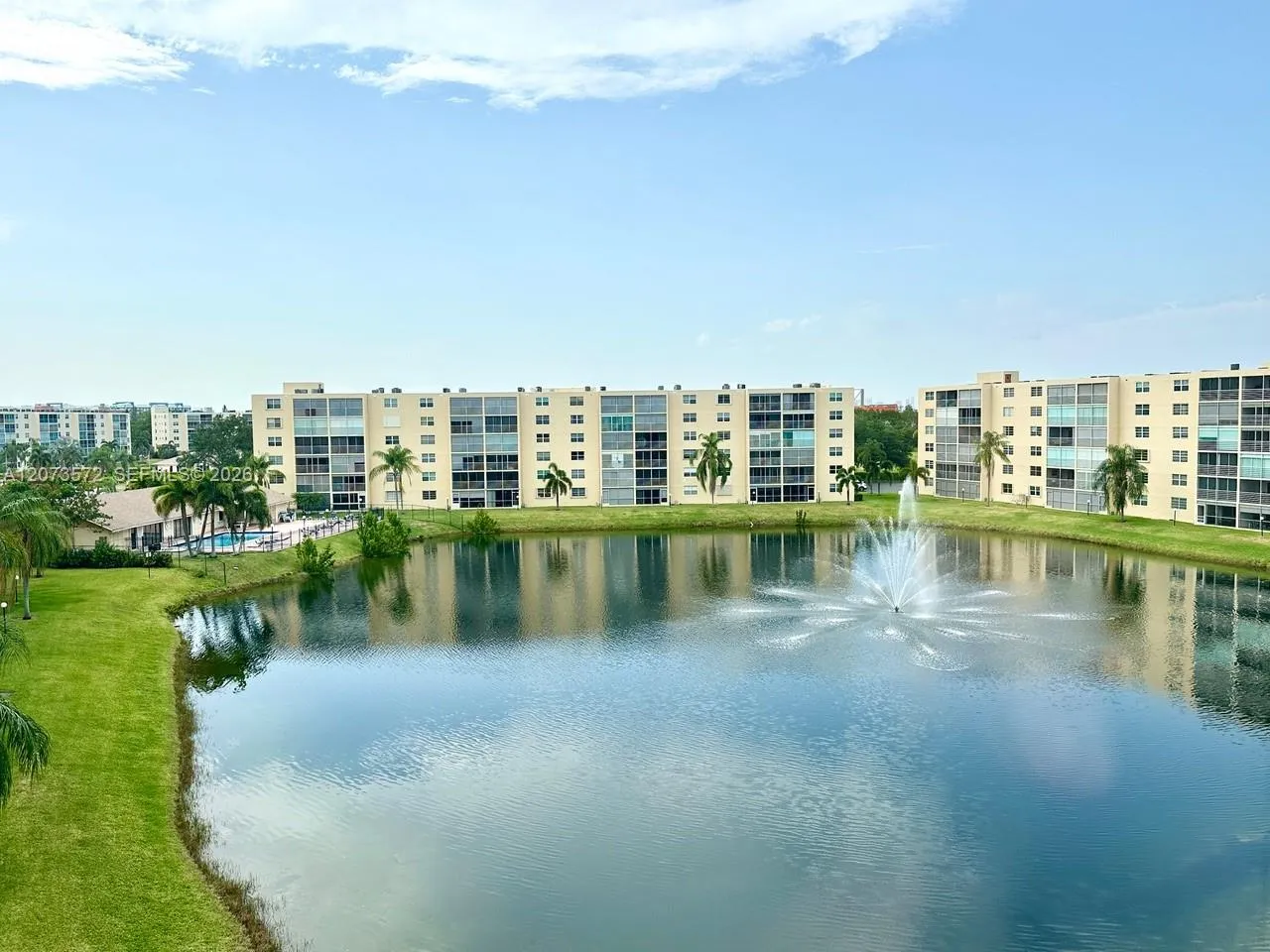 Foto de propiedad en 441 SE 3rd Street 501, Dania Beach, FL 33004 Dania Beach con MLS# 