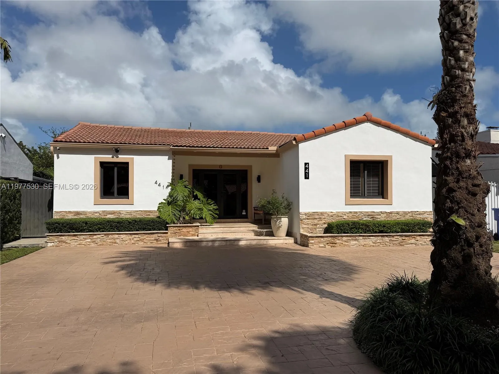 Vendido 441 SW 27th Road, Miami, FL 33129, Miami, FL 33129