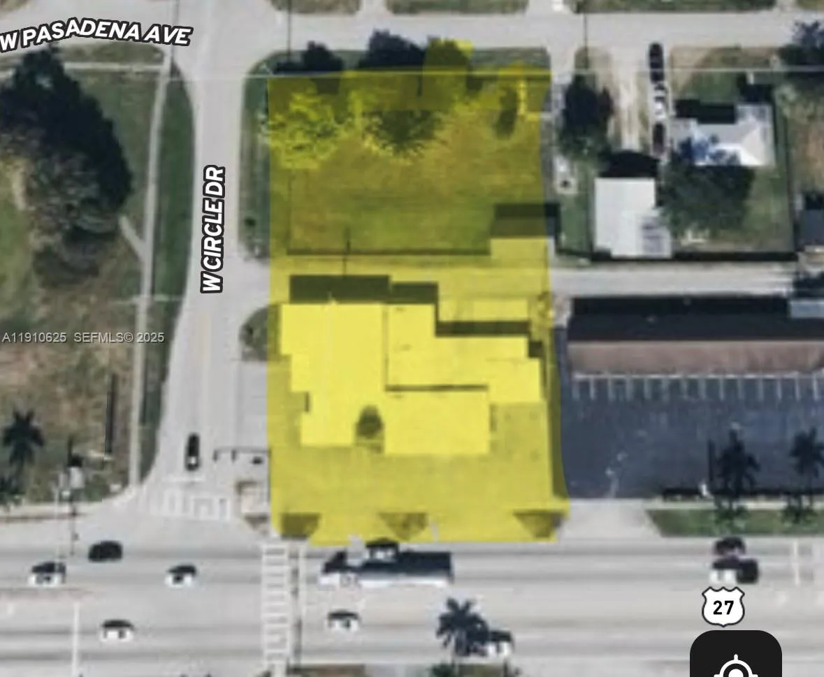 Foto de propiedad en 441 W Sugarland Highway, Clewiston, FL 33440 Clewiston con MLS# 