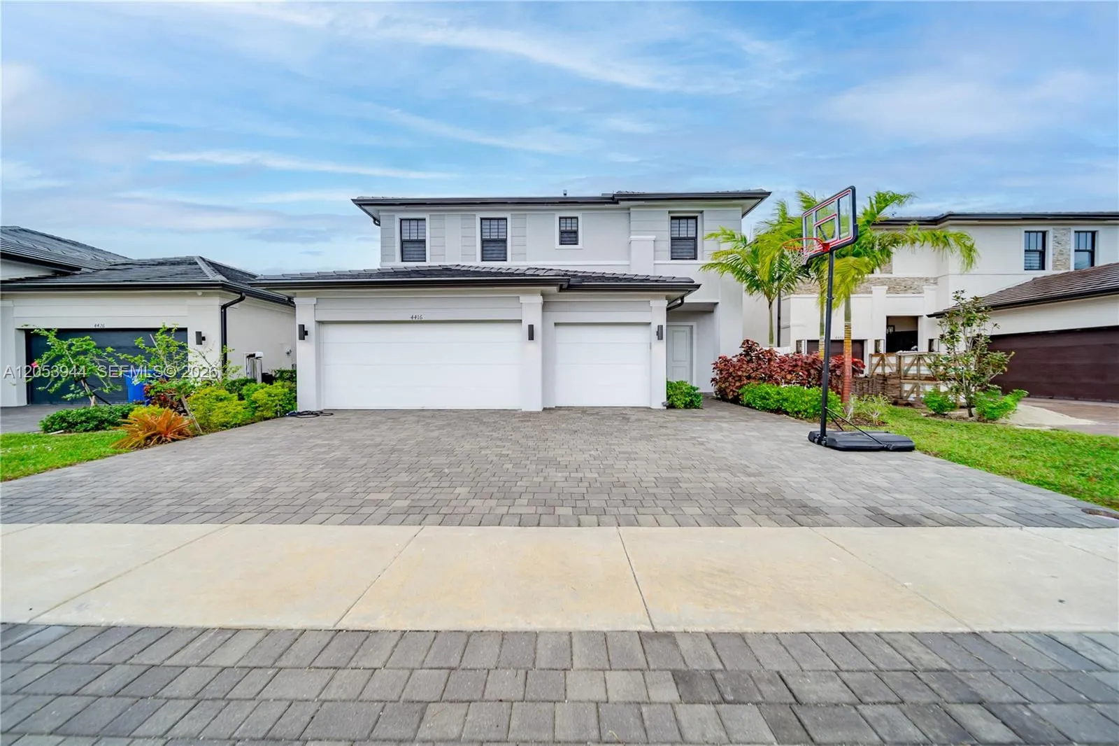 Foto de propiedad en 4416 SW 174th Avenue, Miramar, FL 33029 Miramar con MLS# 