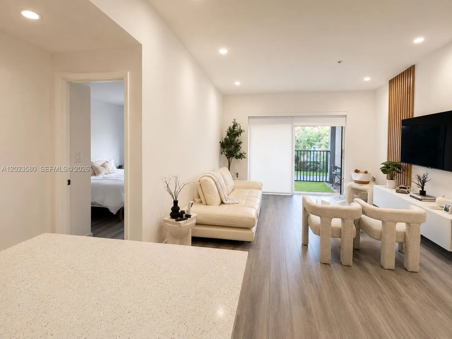 Foto de propiedad en 4420 NW 107th Avenue 303, Doral, FL 33178 Doral con MLS# 