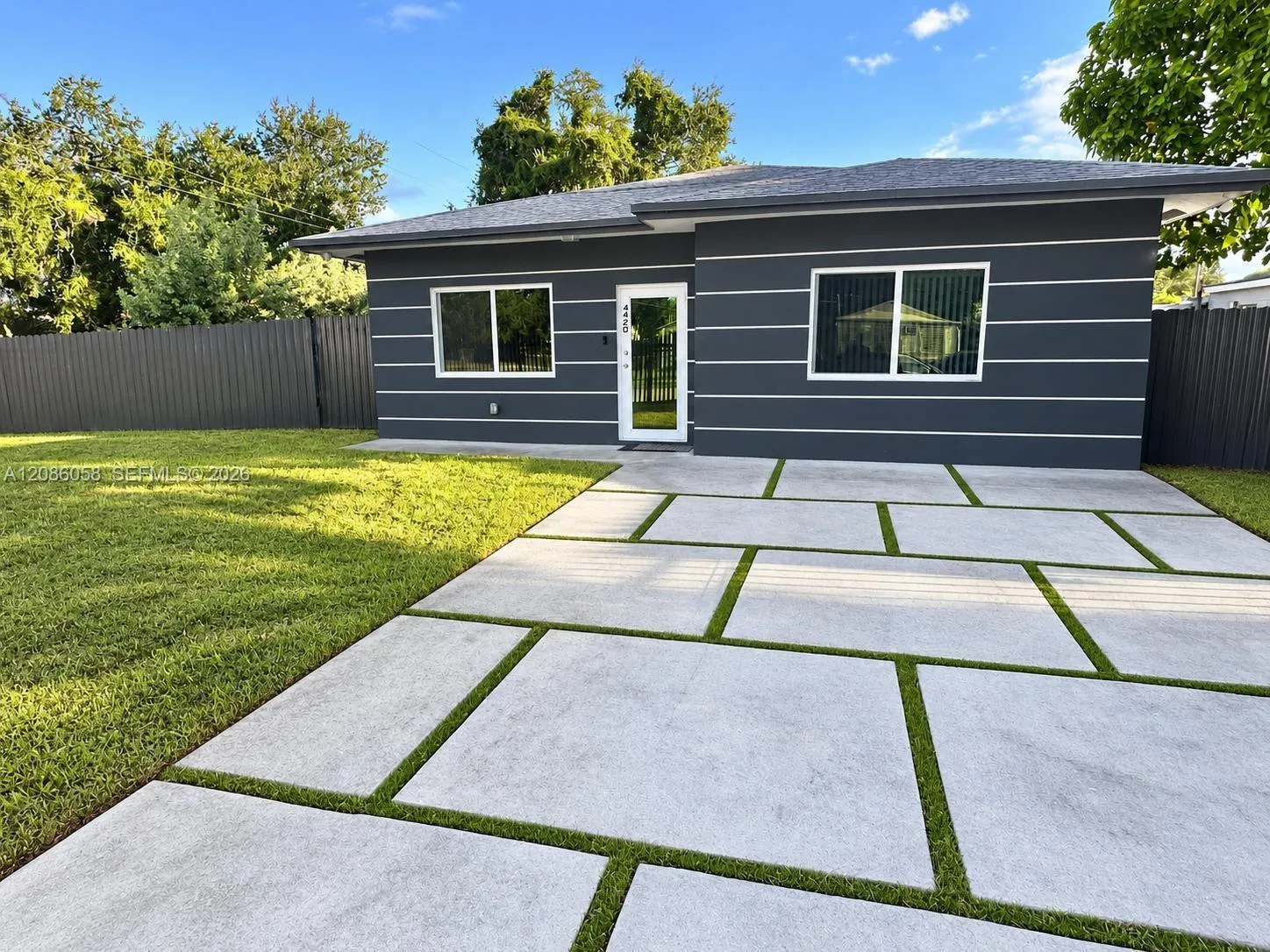 En Venta 4420 NW 30th Avenue, Miami, FL 33142, Miami, FL 33142