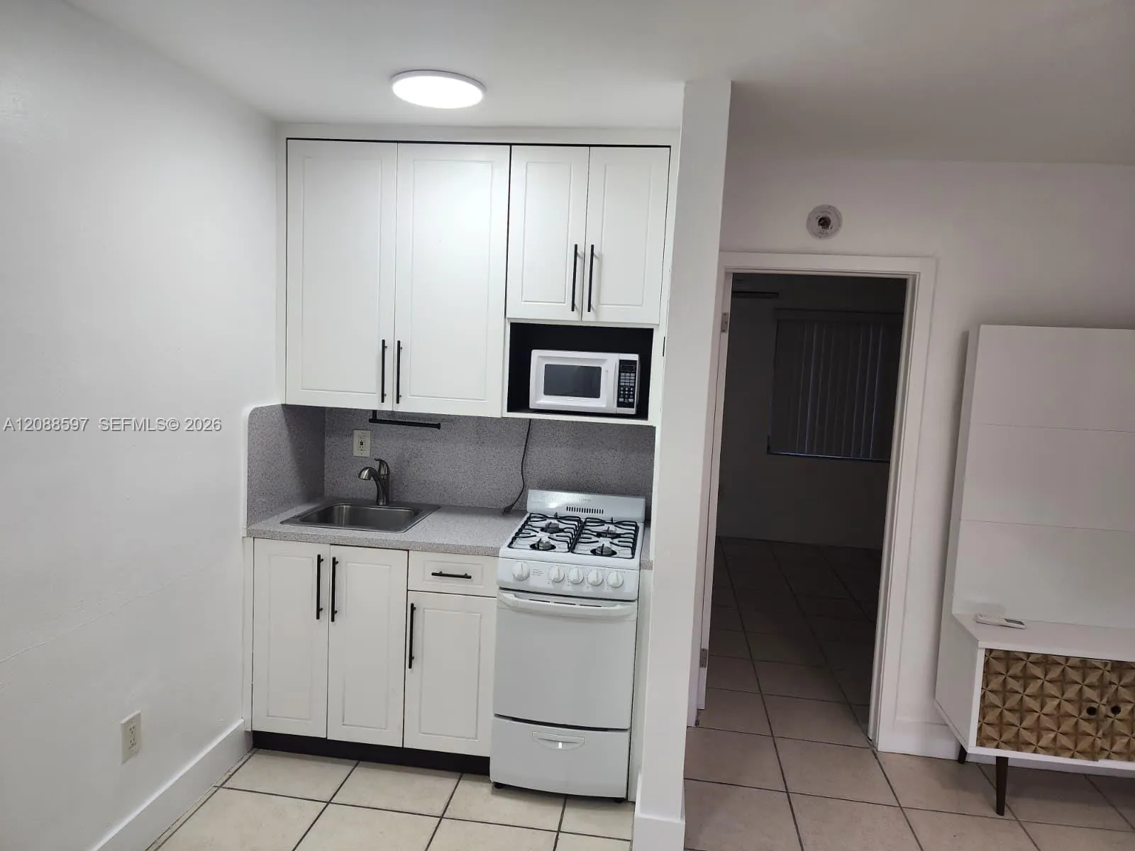 En Renta 443 SW 4th Avenue 3, Miami, FL 33130, Miami, FL 33130