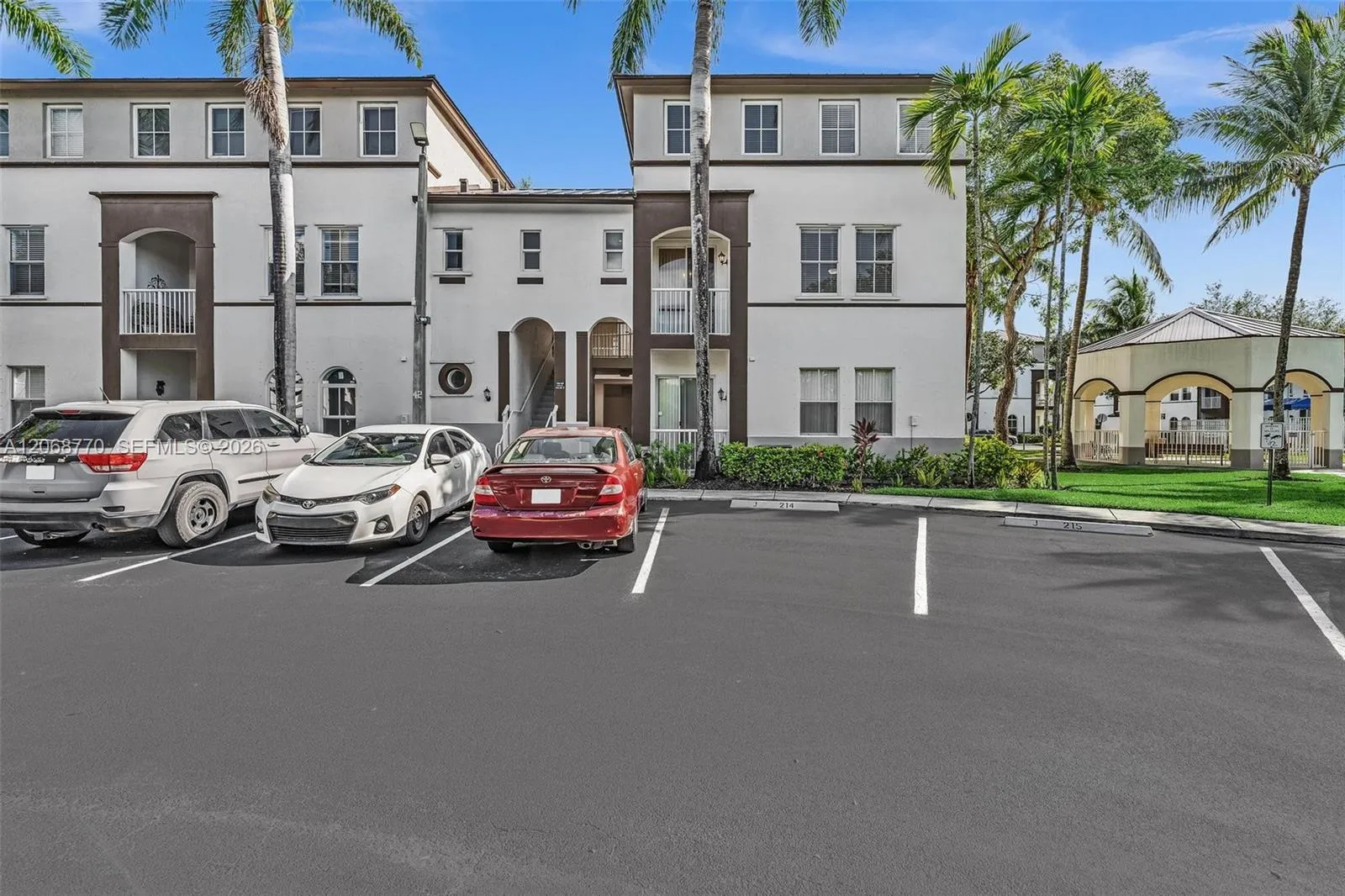 Foto de propiedad en 4435 SW 160th Avenue 215, Miramar, FL 33027 Miramar con MLS# 
