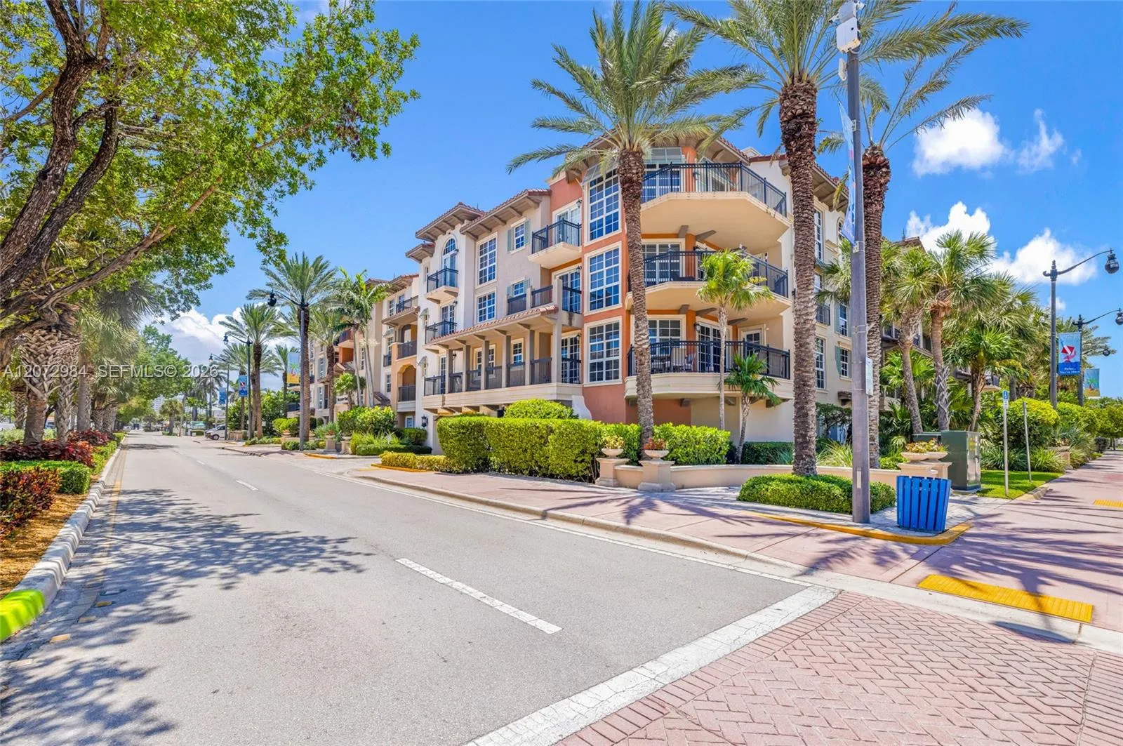 Foto de propiedad en 4445 El Mar Drive 2303, Lauderdale-By-The-Sea, FL 33308 Lauderdale-By-The-Sea con MLS# 