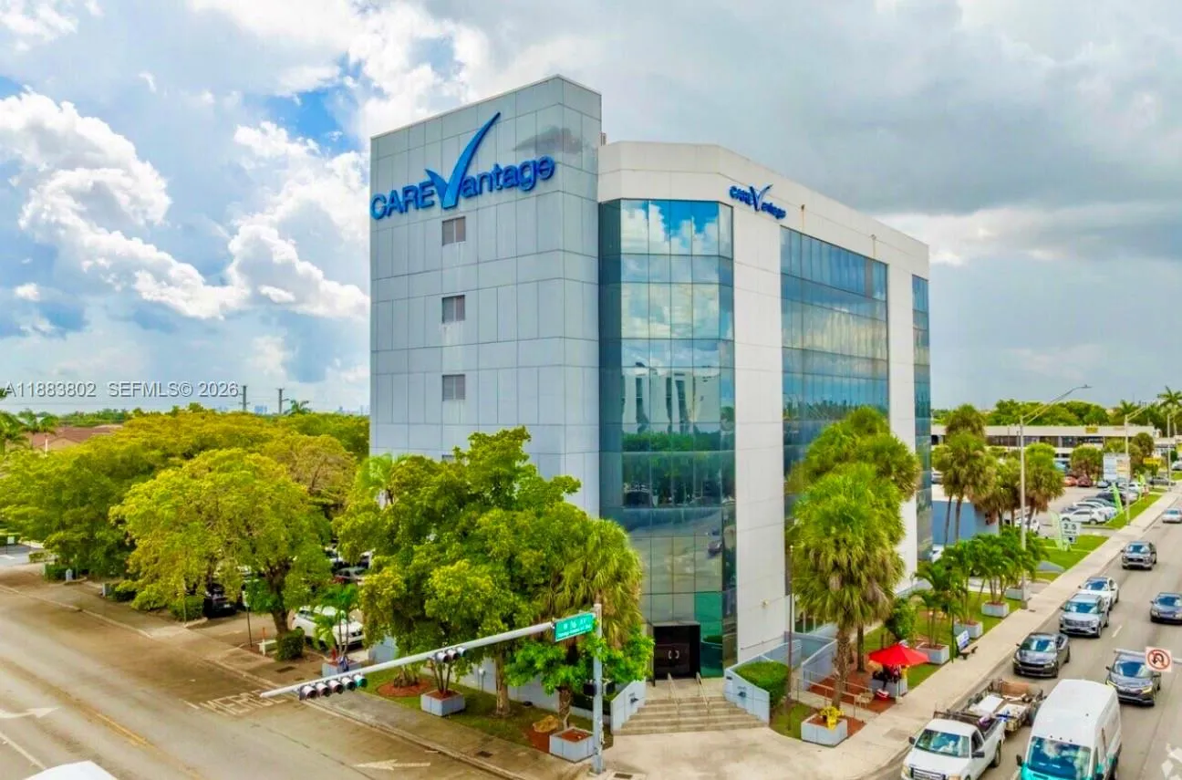 En Renta 4445 W 16th Avenue 605, Hialeah, FL 33012, Hialeah, FL 33012