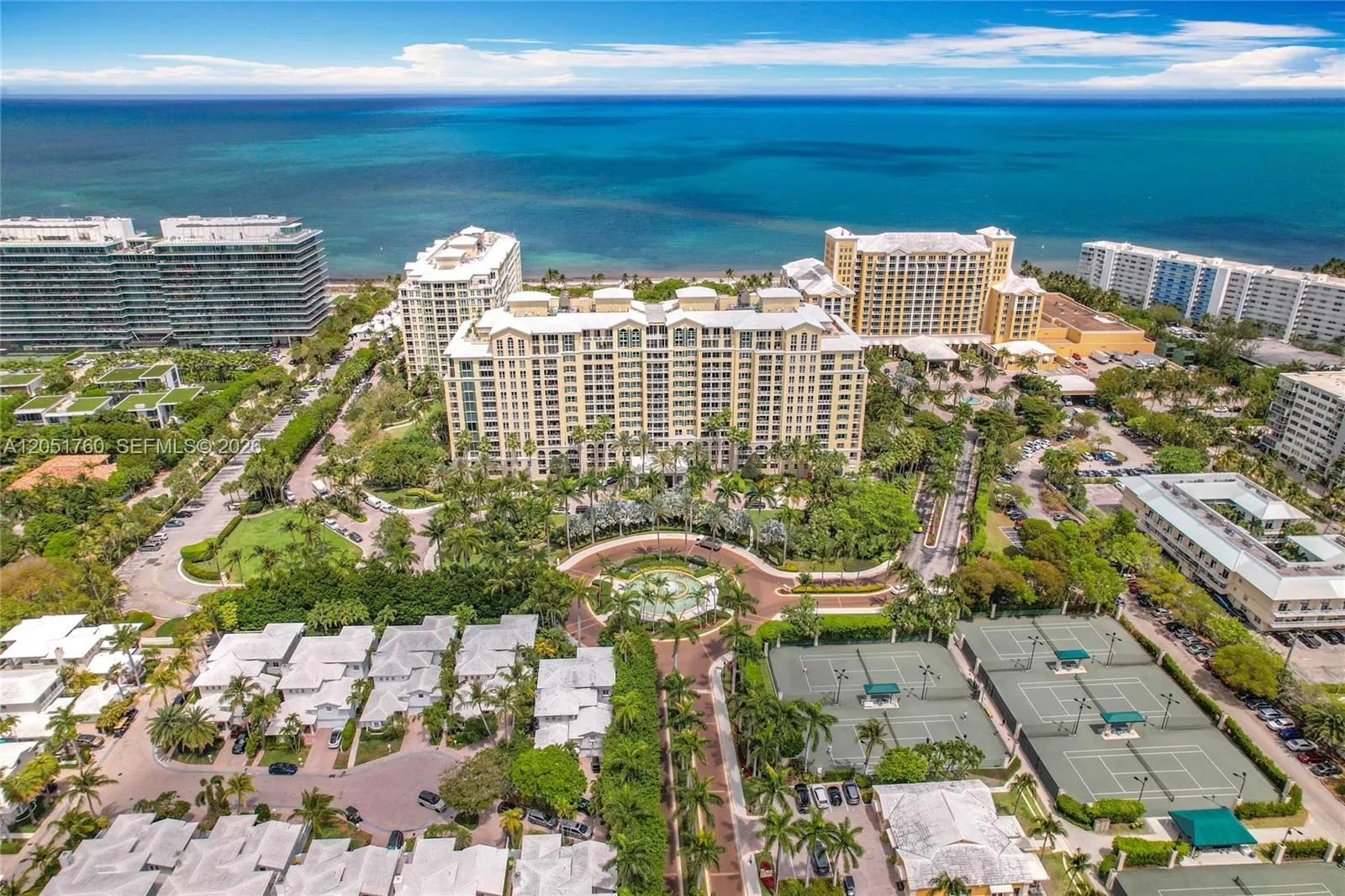 En Venta 445 Grand Bay Drive 418, Key Biscayne, FL 33149, Key Biscayne, FL 33149