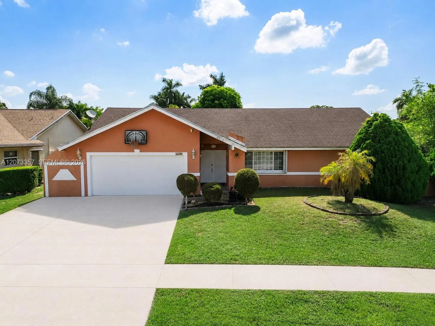 En Venta 4450 NW 71st Avenue, Lauderhill, FL 33319, Lauderhill, FL 33319