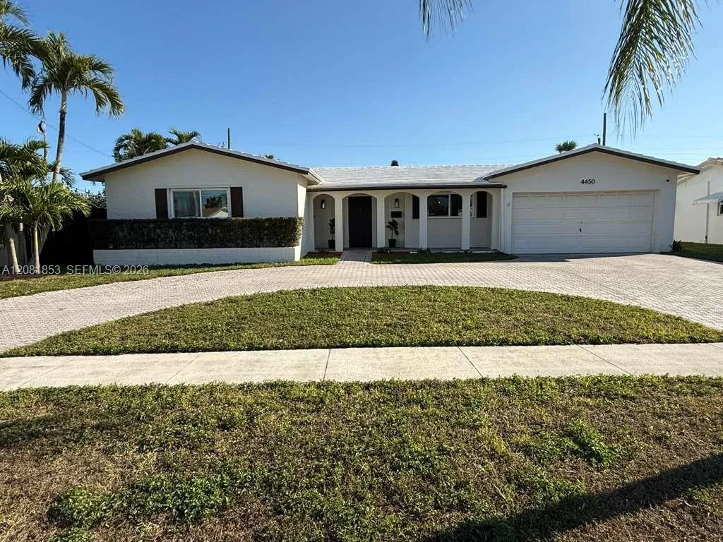Foto de propiedad en 4450 NW 9th Street, Coconut Creek, FL 33066 Coconut Creek con MLS# 