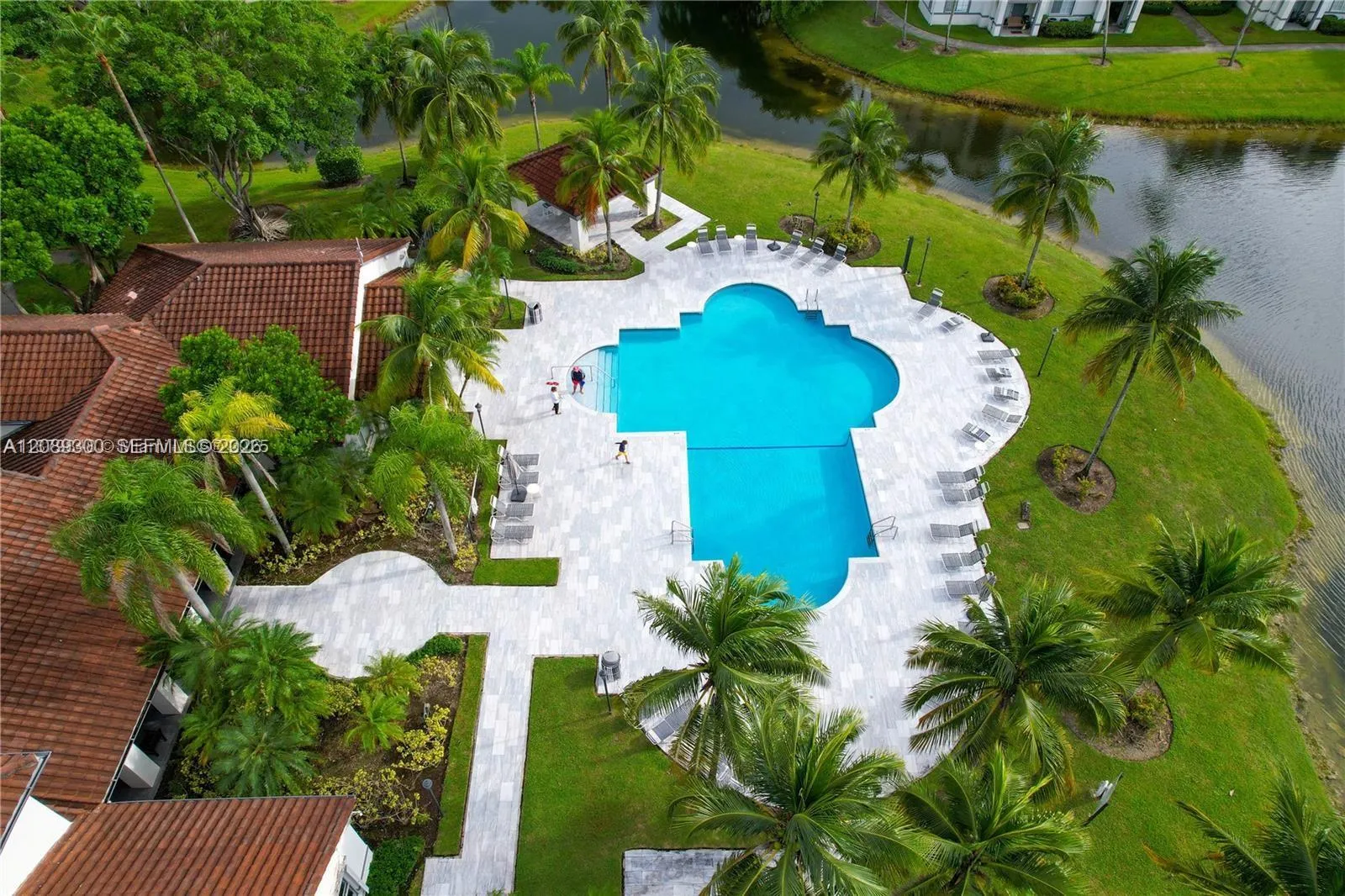 Foto de propiedad en 4460 NW 107th Avenue 204-8, Doral, FL 33178 Doral con MLS# 