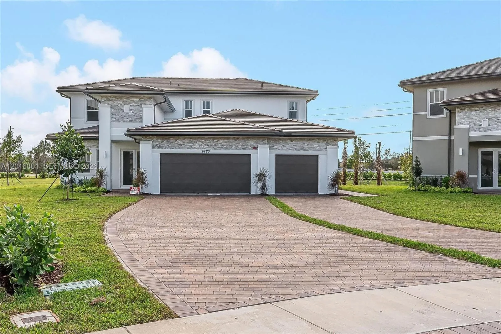 Foto de propiedad en 4480 SW 122nd Terrace 0, Davie, FL 33330 Davie con MLS# 