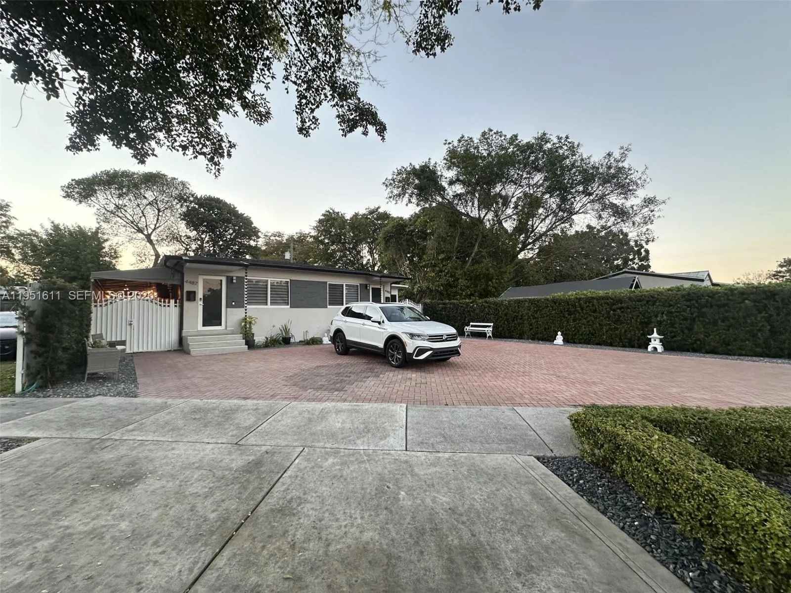 En Venta 4485 SW 7th Street, Miami, FL 33134, Miami, FL 33134
