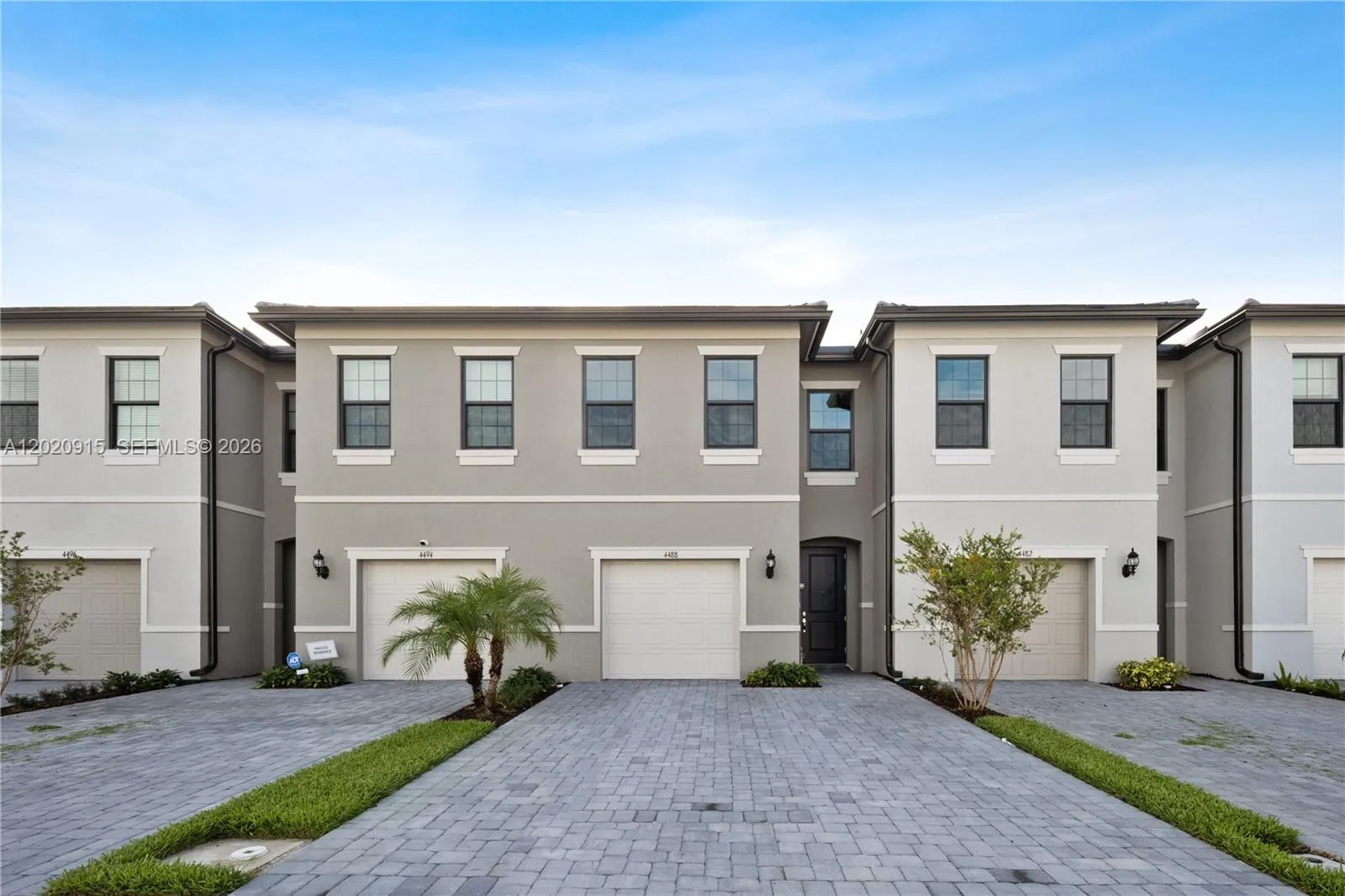 Foto de propiedad en 4488 E Appleton Circle E, Oakland Park, FL 33309 Oakland Park con MLS# 