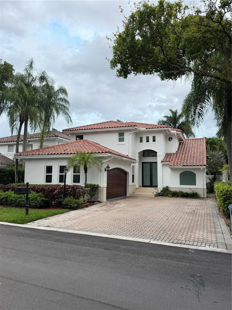 En Venta 4499 NW 93rd Doral Court, Doral, FL 33178, Doral, FL 33178