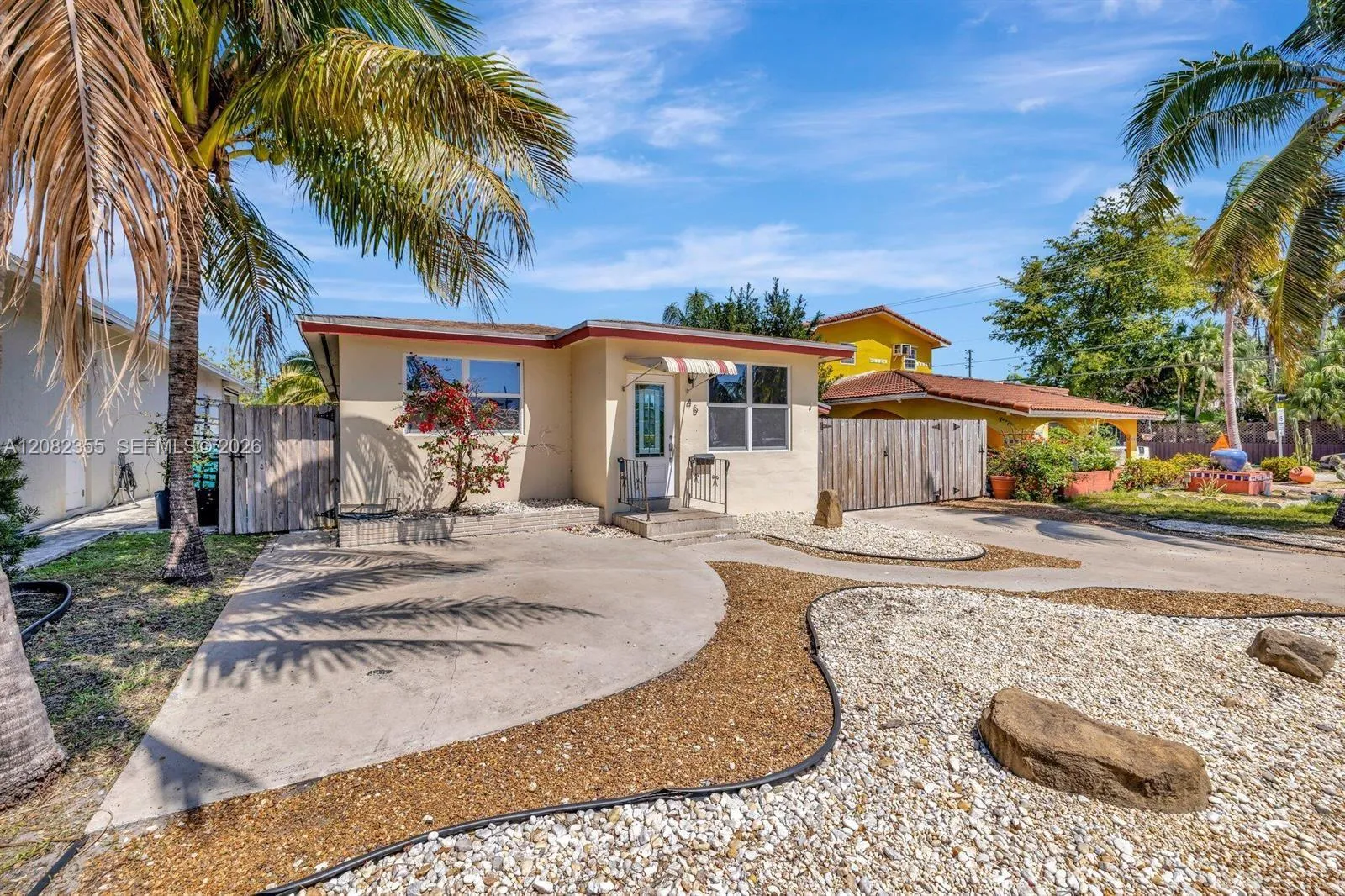 Foto de propiedad en 45 SE 14th Street 1, Dania Beach, FL 33004 Dania Beach con MLS# 