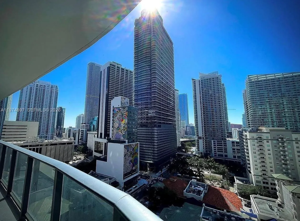 Foto de propiedad en 45 SW 9th Street 1206, Miami, FL 33130 Miami con MLS#