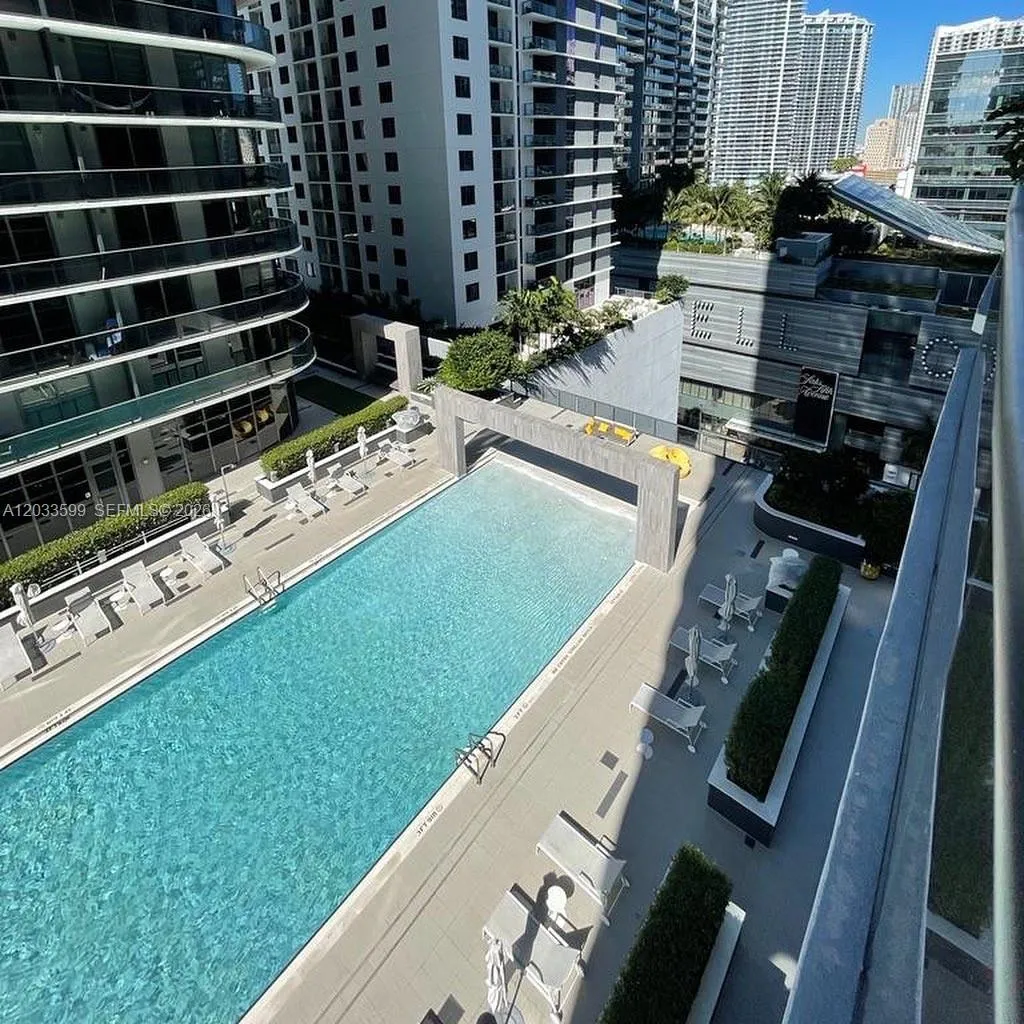 Foto de propiedad en 45 SW 9th Street 1407, Miami, FL 33130 Miami con MLS#