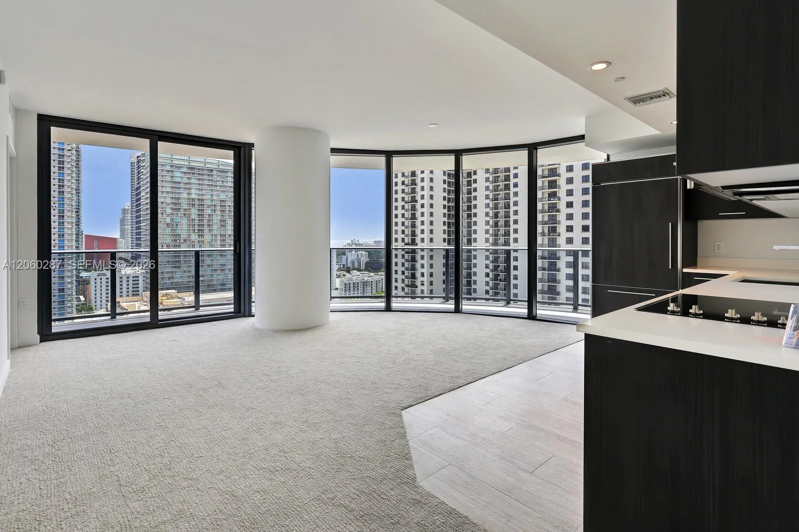 Foto de propiedad en 45 SW 9th Street 1806, Miami, FL 33130 Miami con MLS#