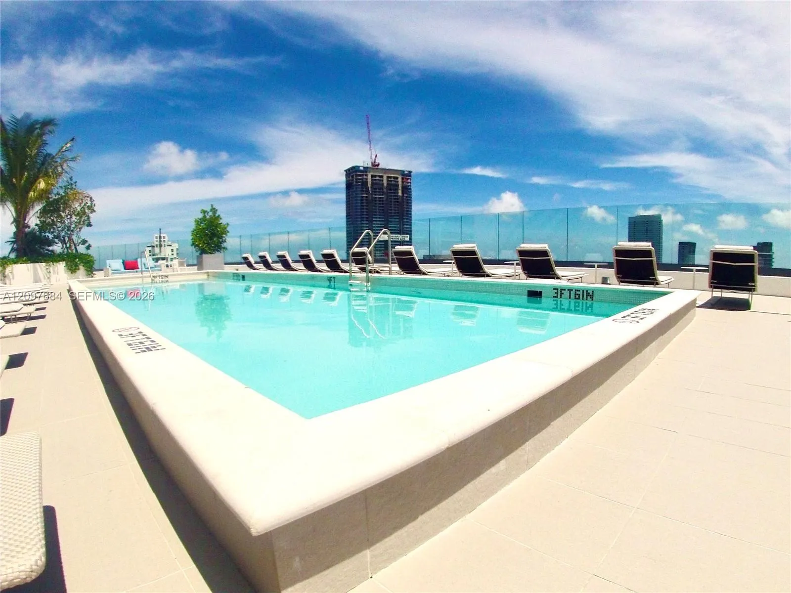En Venta 45 SW 9th Street 2308, Miami, FL 33130, Miami, FL 33130