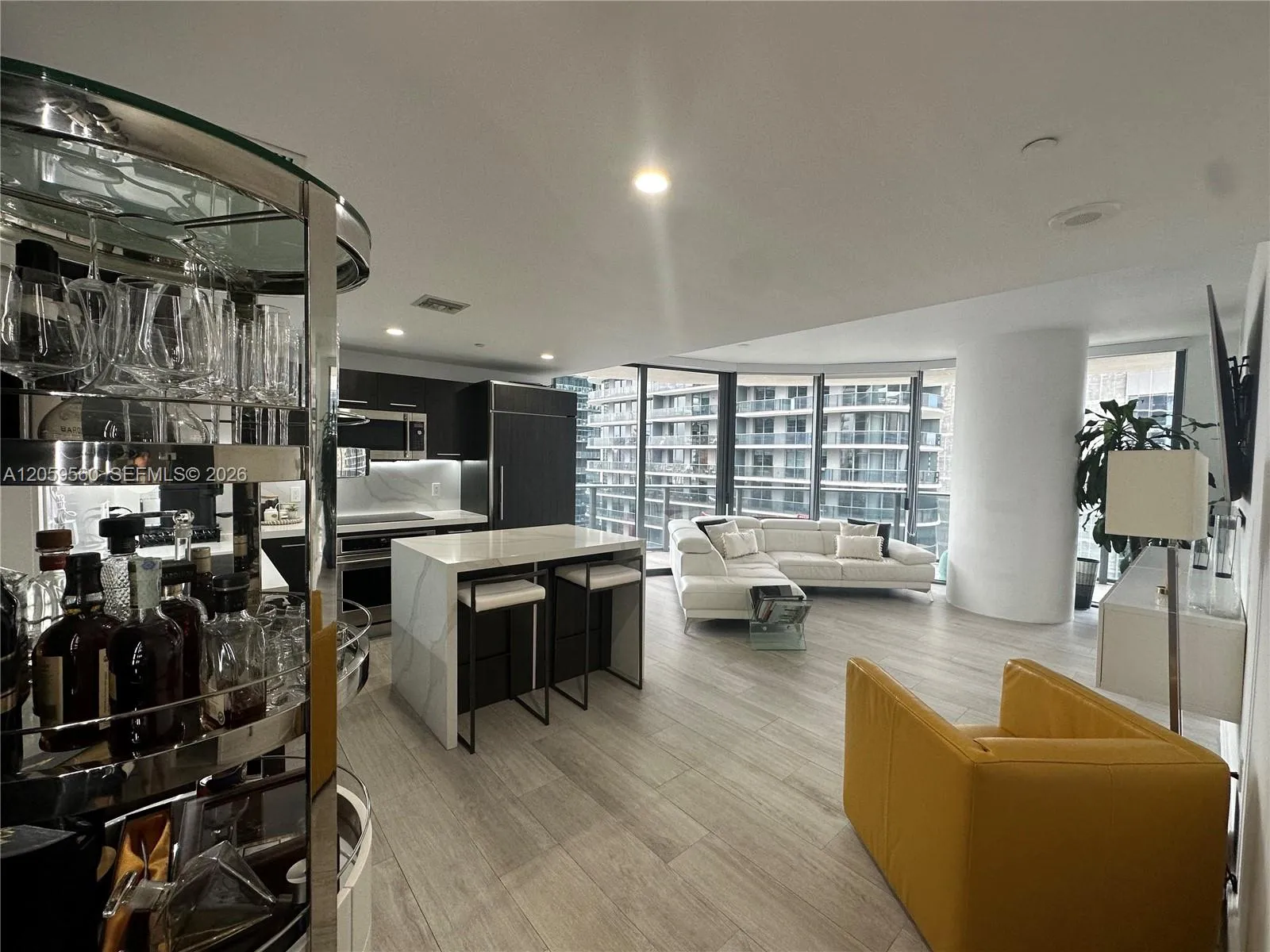 Foto de propiedad en 45 SW 9th Street 2501, Miami, FL 33130 Miami con MLS#