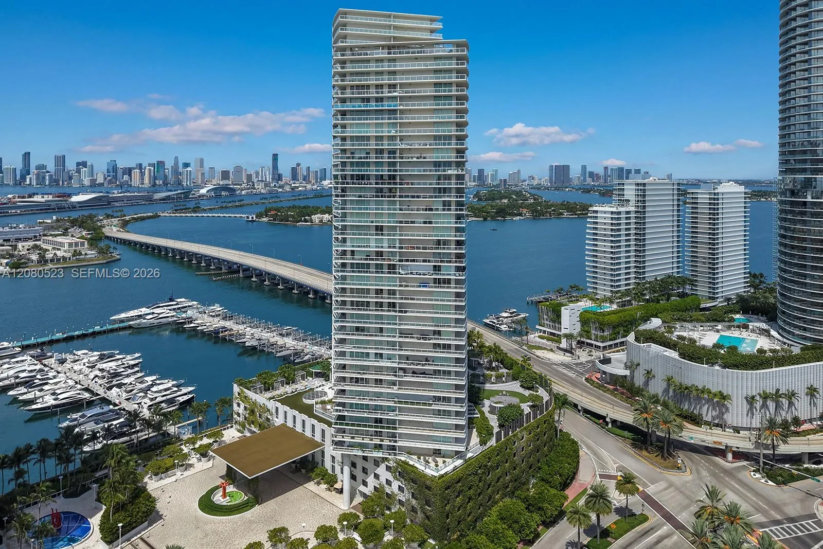 Foto de propiedad en 450 Alton Road 2505, Miami Beach, FL 33139 Miami Beach con MLS# 