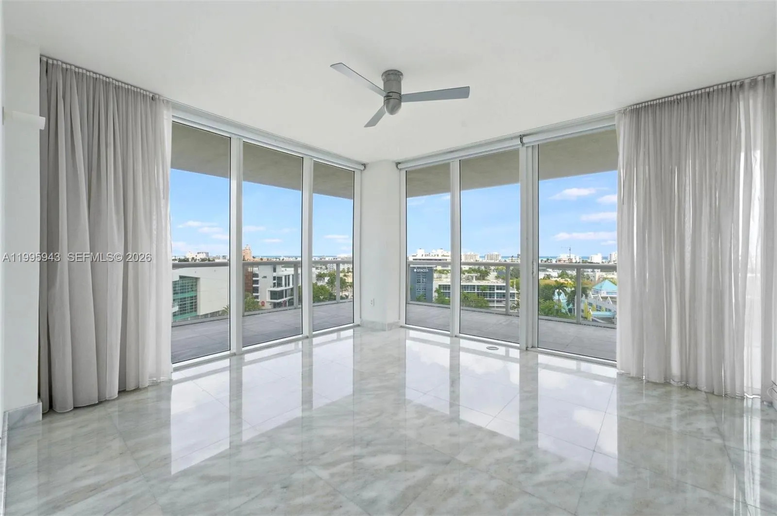Foto de propiedad en 450 Alton Road 910, Miami Beach, FL 33139 Miami Beach con MLS# 