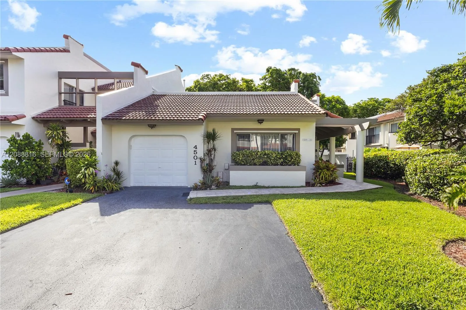 En Venta 4501 NW 102nd Court, Doral, FL 33178, Doral, FL 33178
