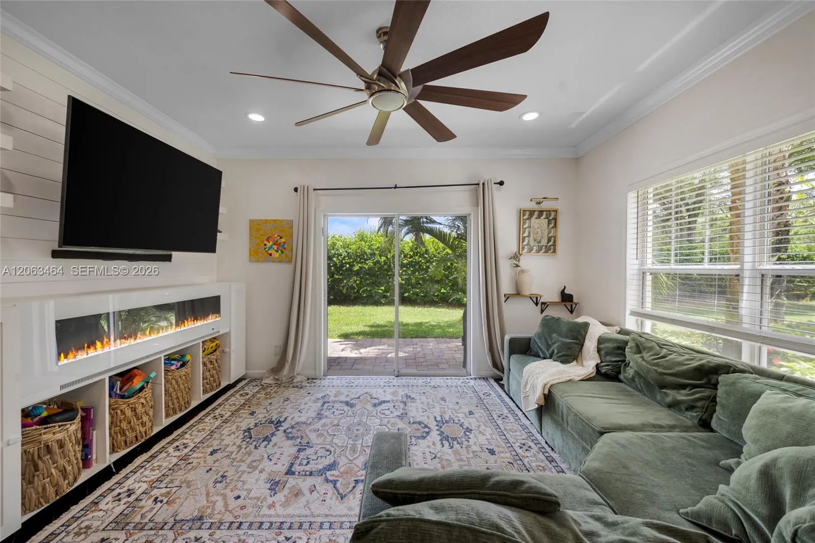 Foto de propiedad en 4501 Windmill Palm Way, Greenacres, FL 33463 Greenacres con MLS# 