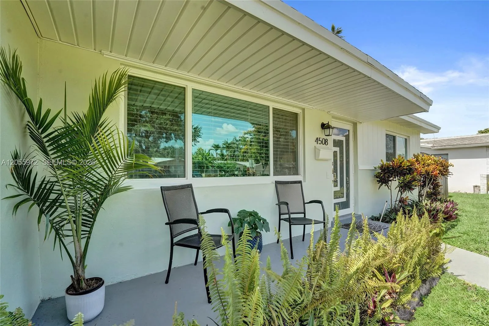 Foto de propiedad en 4508 Van Buren Street, Hollywood, FL 33021 Hollywood con MLS# 