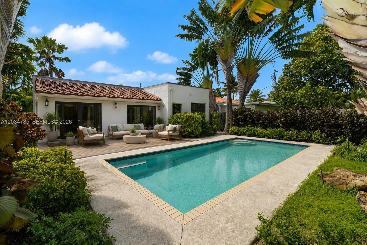 Foto de propiedad en 4531 Sheridan Avenue, Miami Beach, FL 33140 Miami Beach con MLS# 