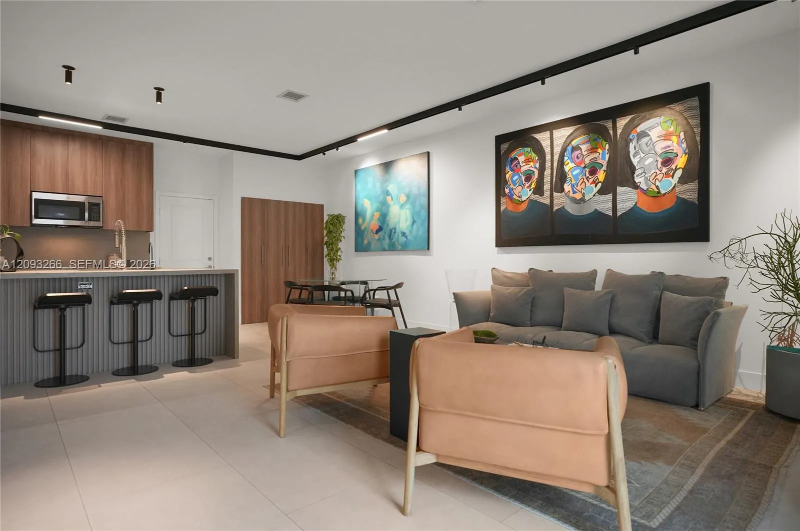 En Renta 4539 NW 83rd Parkway, Doral, FL 33166, Doral, FL 33166