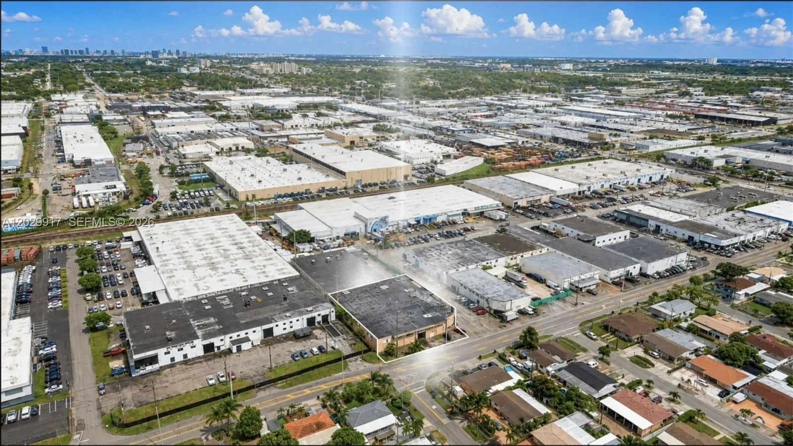 En Renta 455 E 10th Avenue, Hialeah, FL 33010, Hialeah, FL 33010