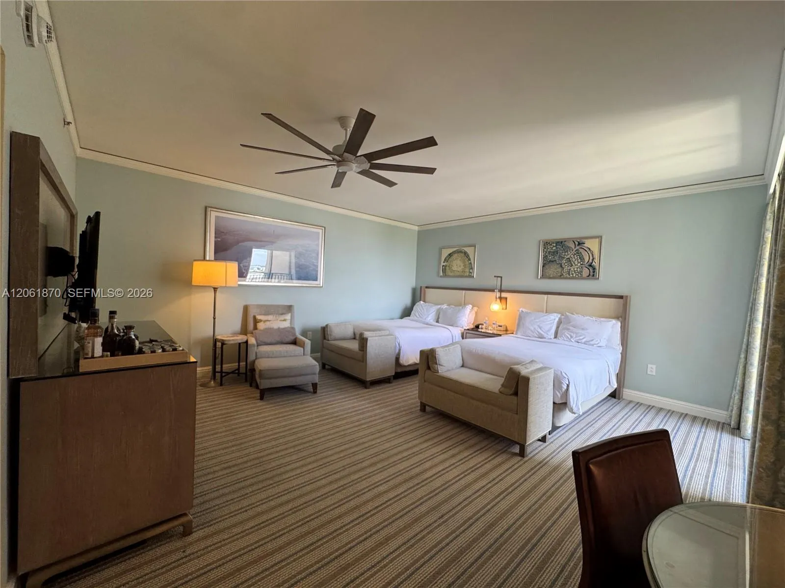 Foto de propiedad en 455 Grand Bay Drive 717, Key Biscayne, FL 33149 Key Biscayne con MLS# 