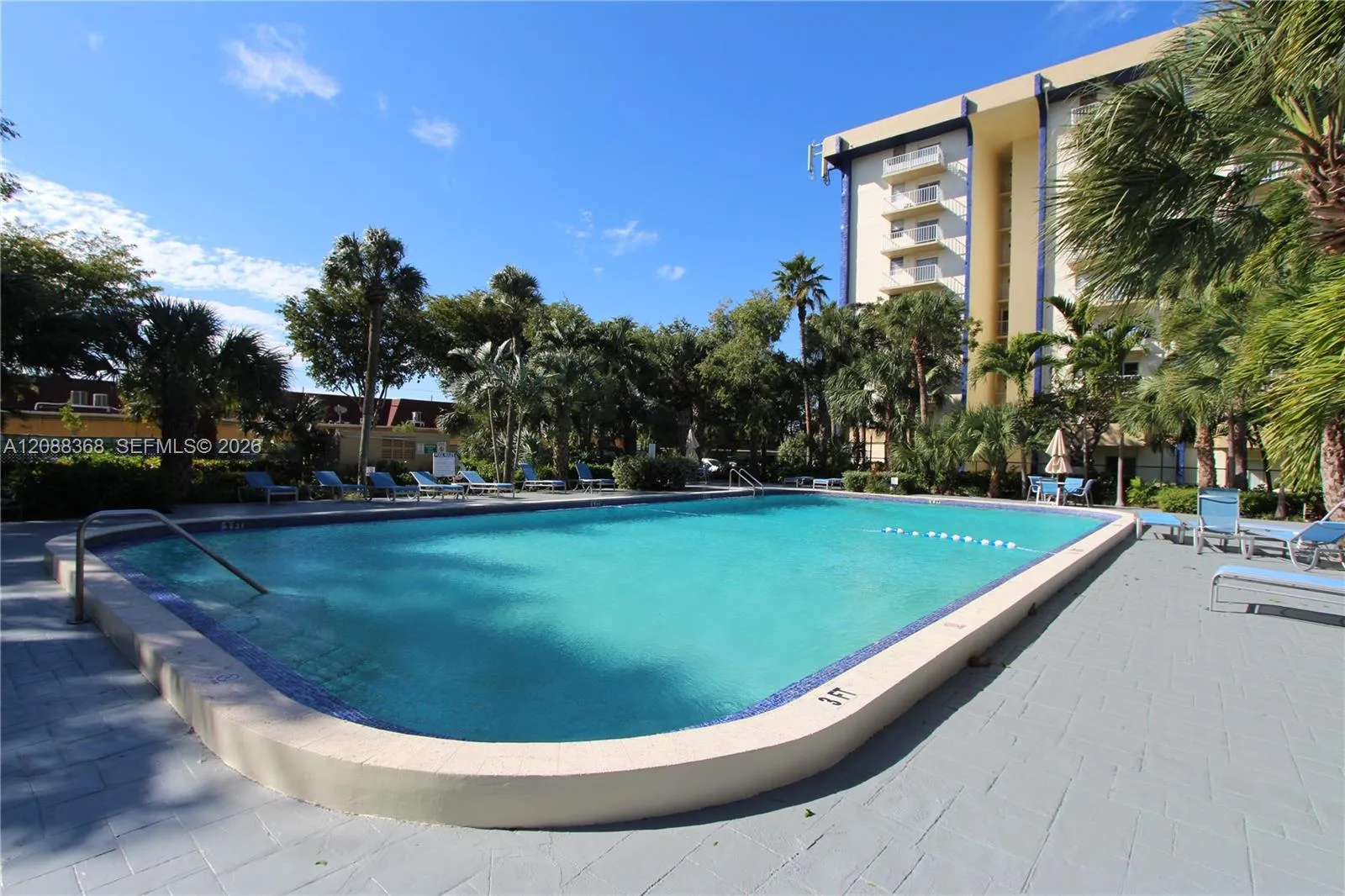 En Venta 4550 NW 9th Street 606E, Miami, FL 33126, Miami, FL 33126