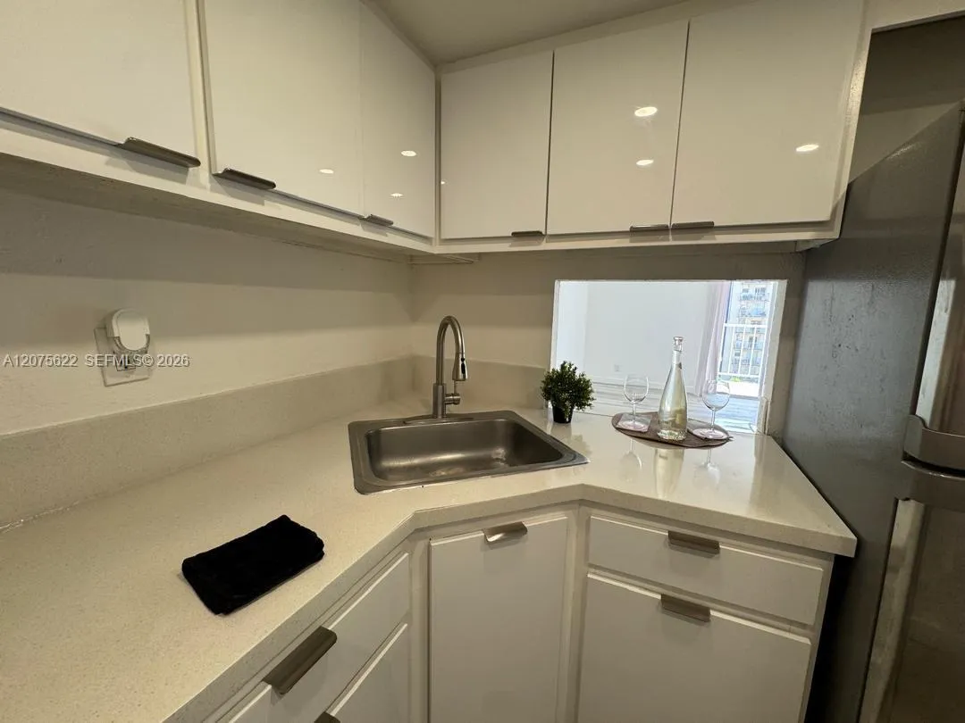 Foto de propiedad en 4550 NW 9th Street 709E, Miami, FL 33126 Miami con MLS# 