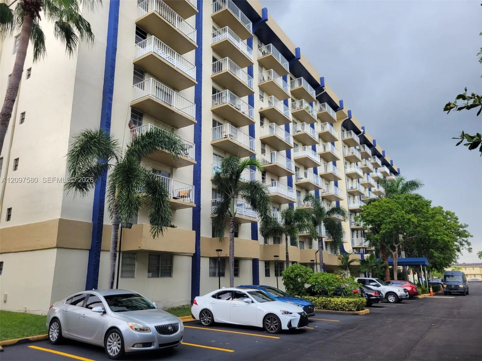 En Renta 4550 NW 9th Street 902E, Miami, FL 33126, Miami, FL 33126