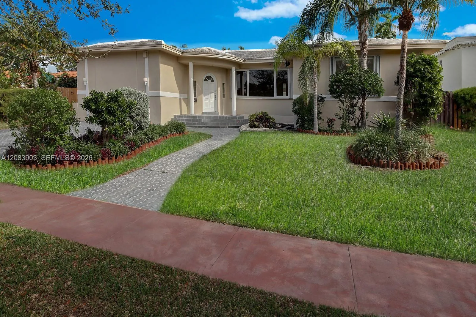 En Renta 4555 N Jefferson Avenue, Miami Beach, FL 33140, Miami Beach, FL 33140