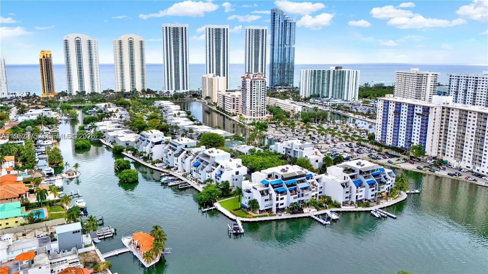 Foto de propiedad en 456 Poinciana Island Drive 1620, Sunny Isles Beach, FL 33160 Sunny Isles Beach con MLS# 