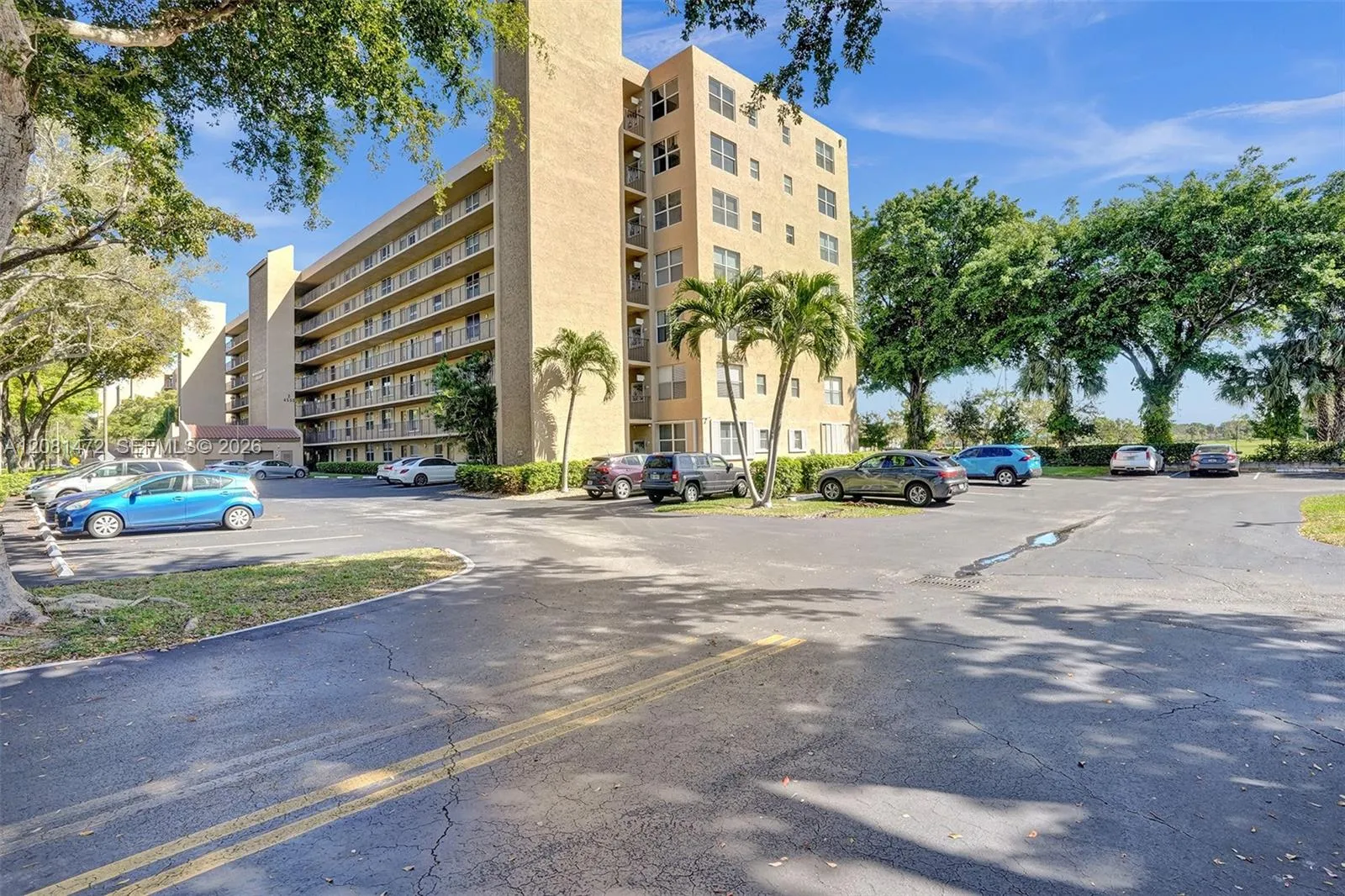 Foto de propiedad en 4570 NW 18th Avenue 202, Deerfield Beach, FL 33064 Deerfield Beach con MLS# 