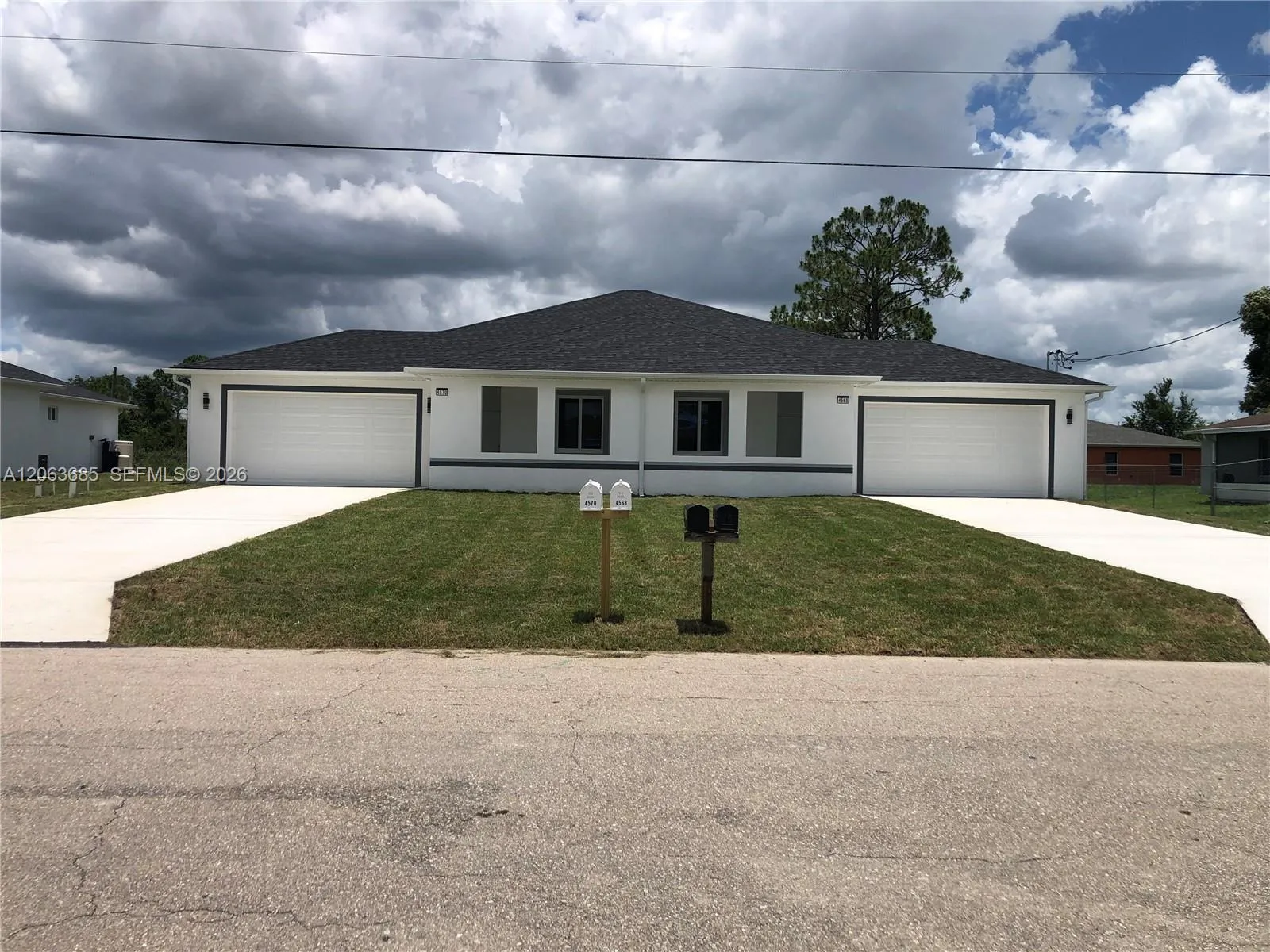 En Venta 4572/4574 Golfview Boulevard, Lehigh Acres, FL 33973, Lehigh Acres, FL 33973