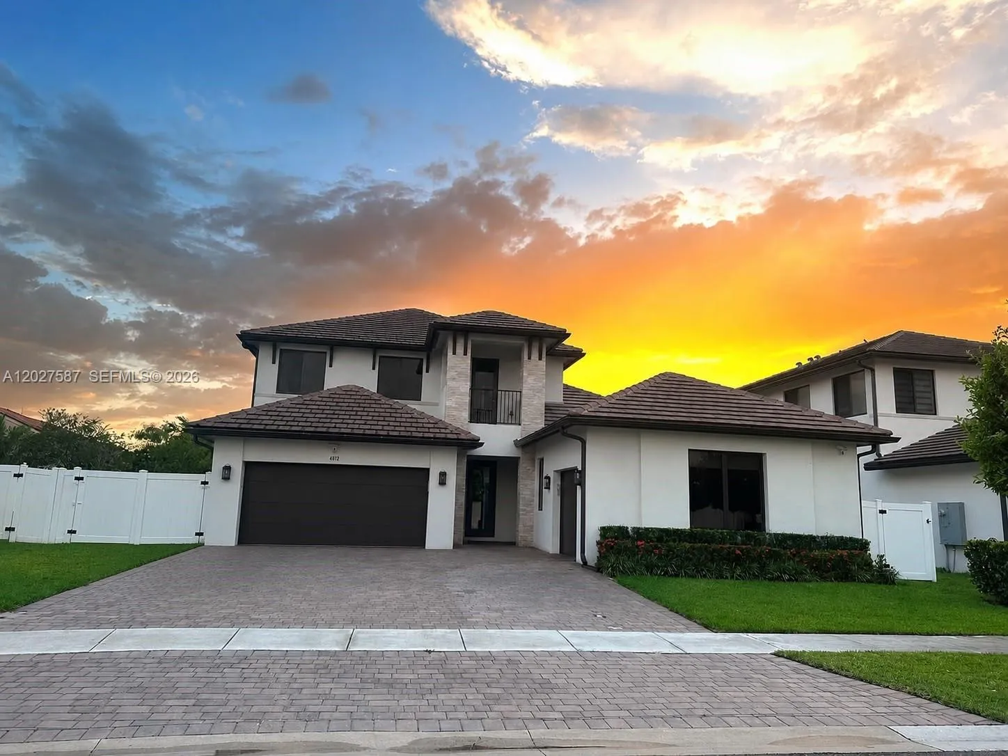 Foto de propiedad en 4572 SW 178th Avenue, Miramar, FL 33029 Miramar con MLS# 