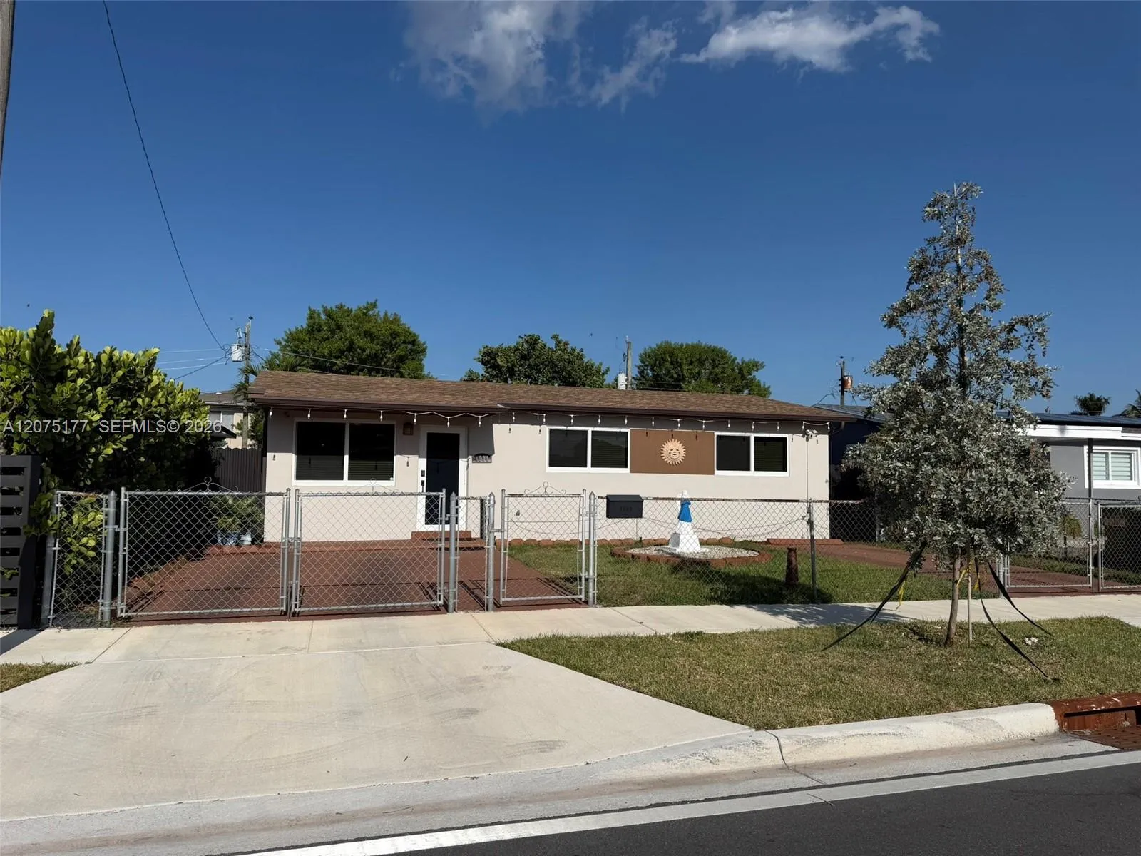 Foto de propiedad en 4585 E 9th Lane, Hialeah, FL 33013 Hialeah con MLS# 